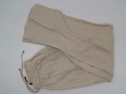 Women's cream colored pants Size XS