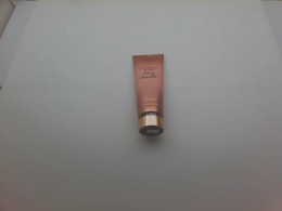 Victoria's Secret Bare Vanilla Lotion Parfum Victoria's Secret Bare Vanilla Lotion Parfum