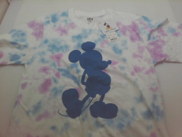 UNIQLO Mickey stands T Shirt