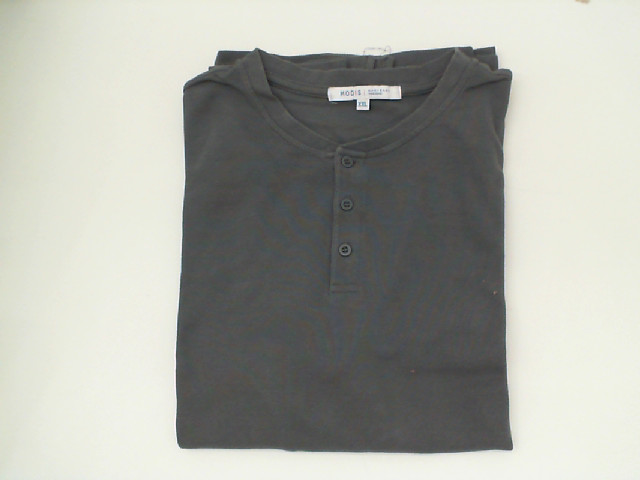Men's gray round neck short sleeve shirt Men's gray round neck short sleeve shirt
