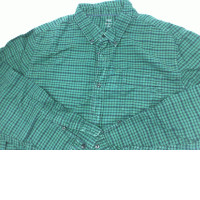 Green and black plaid long-sleeved collared shirt Green and black plaid long-sleeved collared shirt