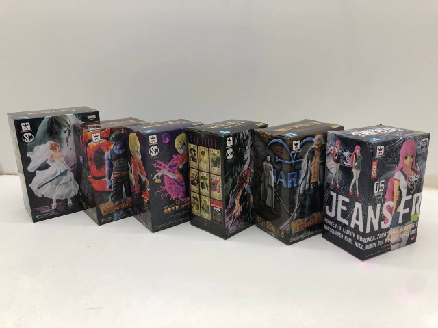 BIG SALE! Set of 6 figures ONE PIECE - small size BIG SALE! Set of 6 figures ONE PIECE - small size