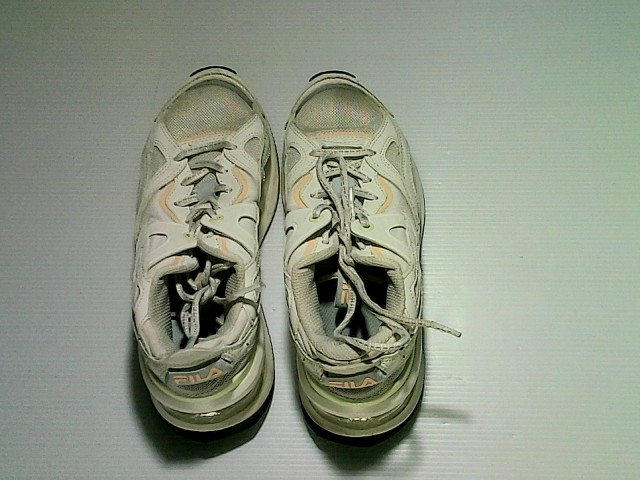 Sports shoes Sports shoes