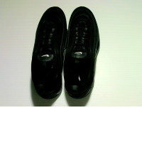 Nike sneakers black