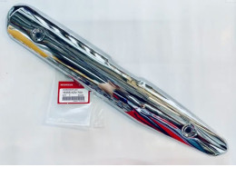 HONDA Heat protection pipe DREAEM SUPER CUB 100% genuine HONDA center ( 18355-KZV-T00) HONDA Heat protection pipe DREAEM SUPER CUB 100% genuine HONDA center ( 18355-KZV-T00)