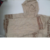 Set of 2 Large white hooded sweatshirt 