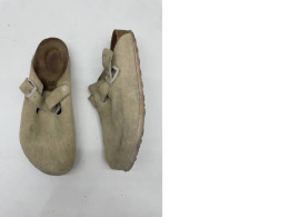 Men's cream-colored sandals