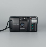 Olympus AM-100 Quartz Date 35mm Film Camera