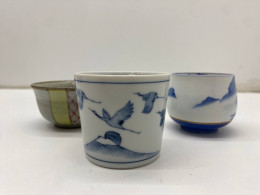 Set of 3 Large Chinese teacup with sky and bird patterns 