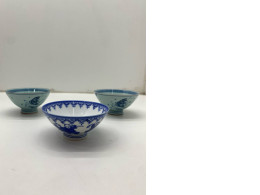 Set of 3 Medium Chinese rice bowl with fish pattern