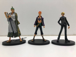 BIG SALE! Set of 3 small Japanese figures One Piece 