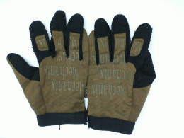 Brown motorcycle gloves 