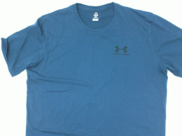 Men's blue sports shirt  Size L 