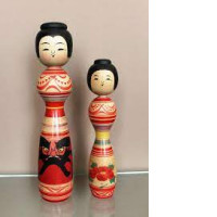 Set of 2 wooden Chinese dolls
