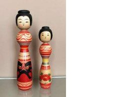 Set of 2 wooden Chinese dolls