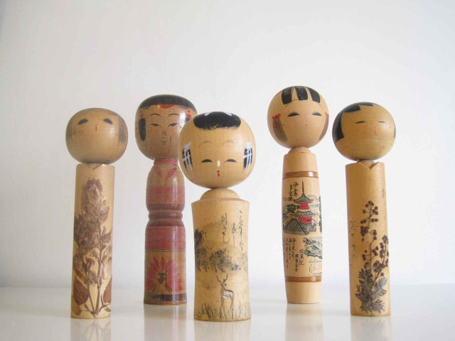 Set of 5 wooden Chinese dolls Set of 5 wooden Chinese dolls