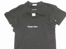 Set of 2 Women's black round neck t-shirt 