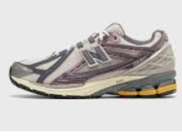 USED NEW BALANCE 1906 R shoes