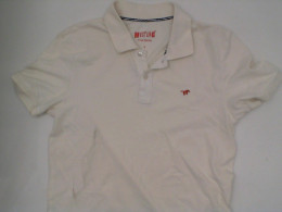 White short-sleeved collared shirt White short-sleeved collared shirt