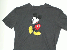 Gray round neck t-shirt Gray round neck t-shirt