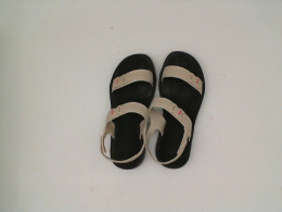 Women's black and cream sandals 