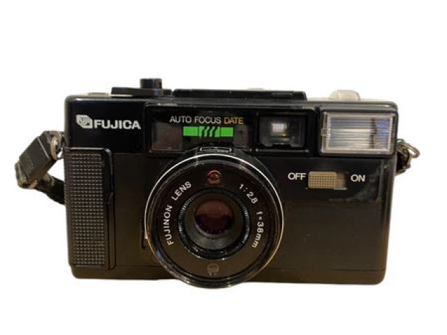 Fujica Auto-7 Date Point & Shoot Camera - 2040167 Fujica Auto-7 Date Point & Shoot Camera - 2040167