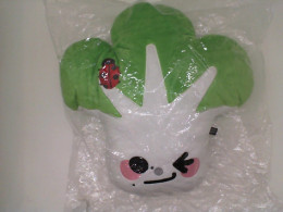 Cabbage pattern blanket pillow