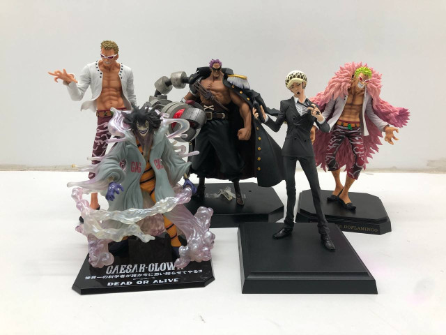BIG SALE! Set of 5 Japanese figures ONE PIECE (Used) BIG SALE! Set of 5 Japanese figures ONE PIECE (Used)