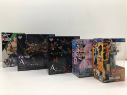 BIG SALE! Set of 5 Japanese figures (NEW)