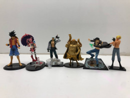 Big SALE! Set of 5 small Japanese figures (USED)