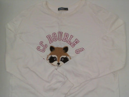 Women's long-sleeved round neck t-shirt in white Women's long-sleeved round neck t-shirt in white