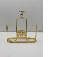 Gold glass stand Gold glass stand