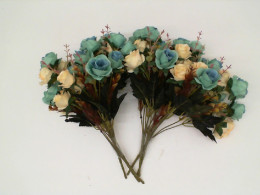 Set of 2 Artificial flowers decorate a vase Set of 2 Artificial flowers decorate a vase