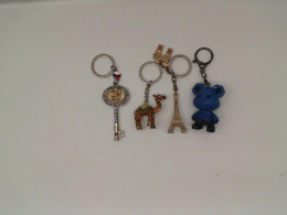 Set of 4 Doll keychain