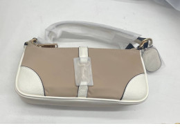 Women's ligh brown handbag