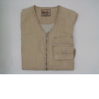 Pash Pash Men's cream colored sleeveless vest 
