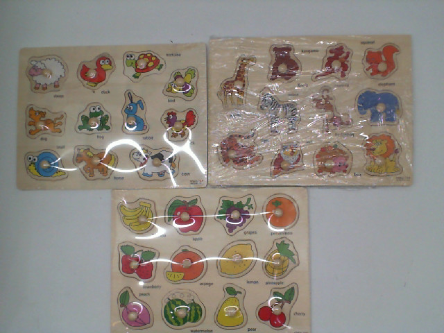 Set of 3 Wooden jigsaw puzzle toys to practice skills Set of 3 Wooden jigsaw puzzle toys to practice skills