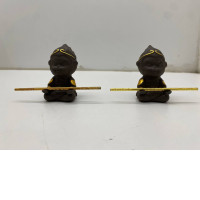 Set of 2 Monkey decorating the desk 