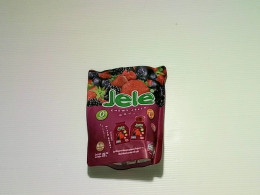 chewing jelly