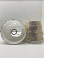 Set of 4 White lamp with gold flower pattern