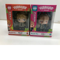Set of 2 Japanese mini figures