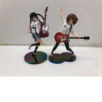 Set of 2 japanese figures "K on!" Set of 2 japanese figures "K on!"