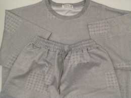 Men's gray round neck t-shirt and shorts set 