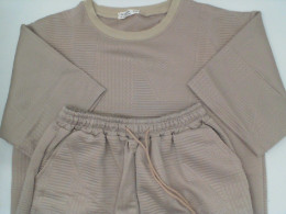 Men's cream round neck t-shirt and shorts set 