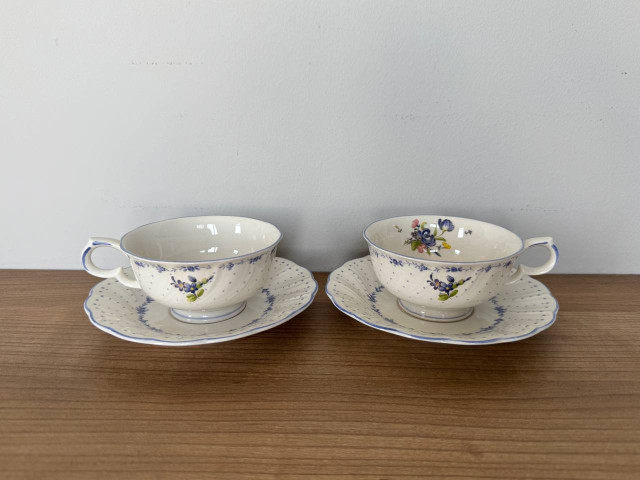 Set of 2 mugs and 2 saucers Set of 2 mugs and 2 saucers