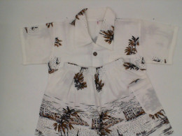 Children's short-sleeved shirt and shorts set in a sea pattern Children's short-sleeved shirt and shorts set in a sea pattern