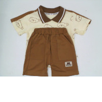 Children's short-sleeved collared shirt and shorts set in brown and cream 