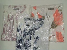 Set of 3 Women's Chinese collar shirt with floral pattern 