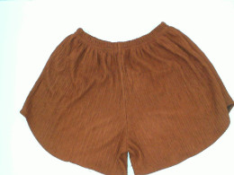 Women's orange shorts Women's orange shorts