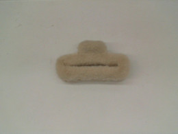 Cream colored hair clip 